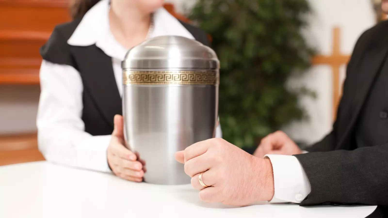 Guide to picking the right urn